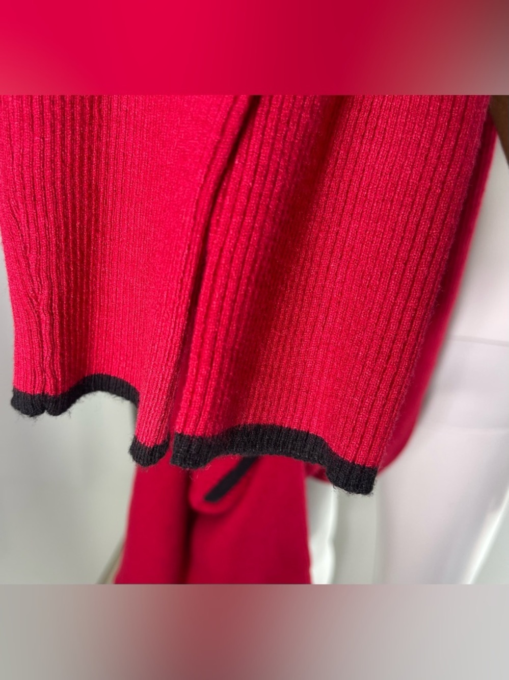 IRIS WOMEN'S Red Ribbed Long-Sleeve Top with Black Trim Size L NWOT - Picture 8 of 8